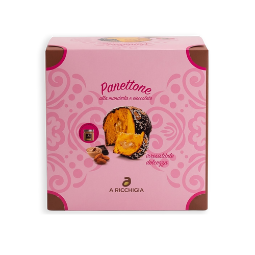 Panettone a la almendra con vaso de crema de almendra